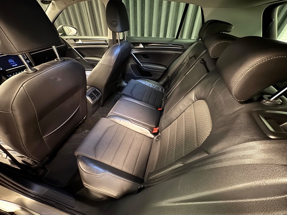 VW Golf VII 1,4 TSi 140 Highline DSG BMT 5d