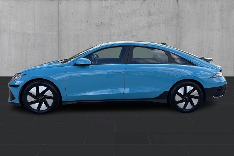Hyundai Ioniq 6 53 Essential 4d