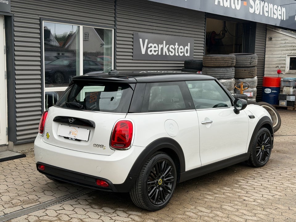 MINI Cooper SE Maximise 3d