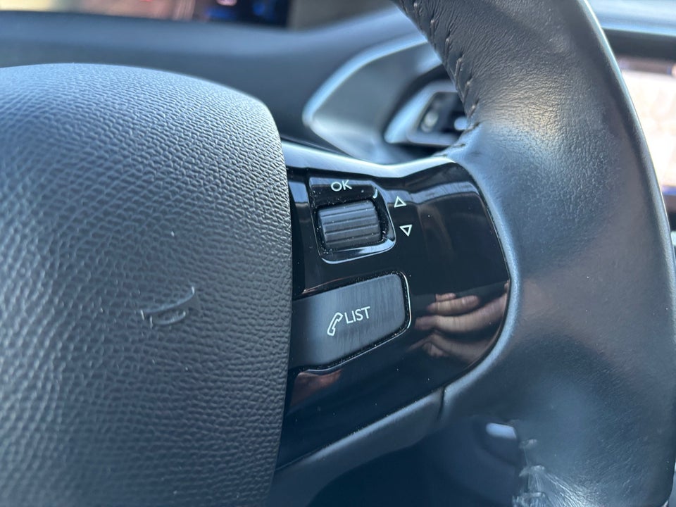 Peugeot 308 1,5 BlueHDi 130 Allure Pack SW 5d