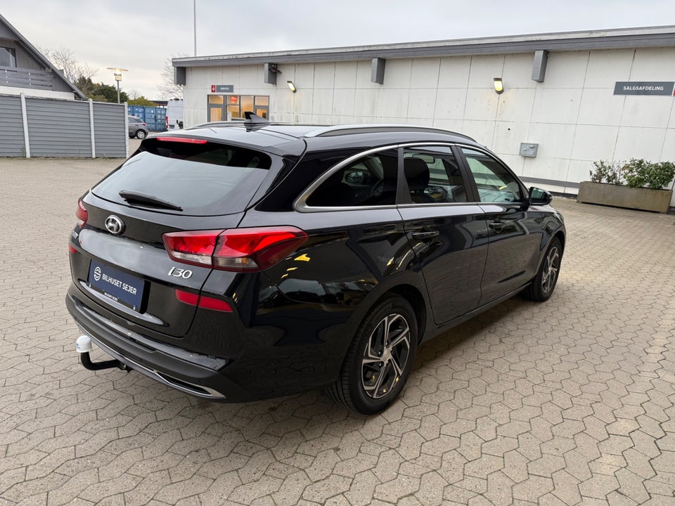 Hyundai i30 1,0 T-GDi Essential DCT 5d