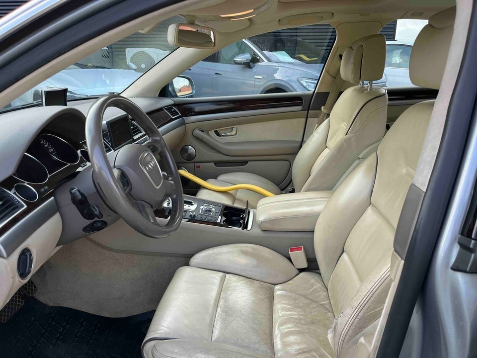 Audi A8 4,2 TDi 326 quattro Tiptr. 4d