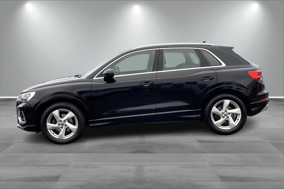 Audi Q3 35 TFSi Advanced Prestige S-tr. 5d