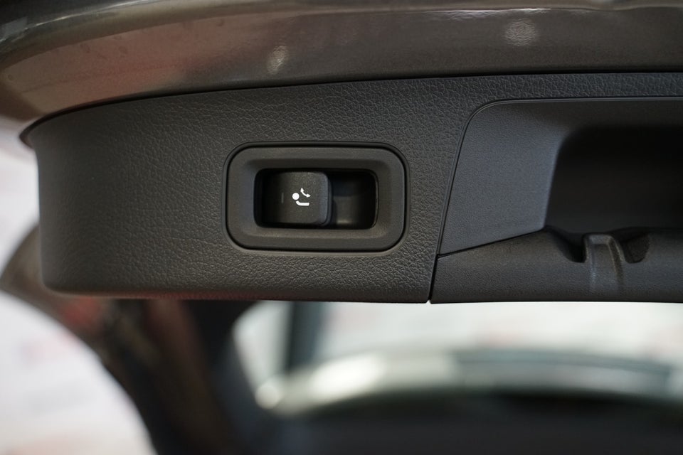 Mercedes EQA300 Electric Art 4Matic 5d