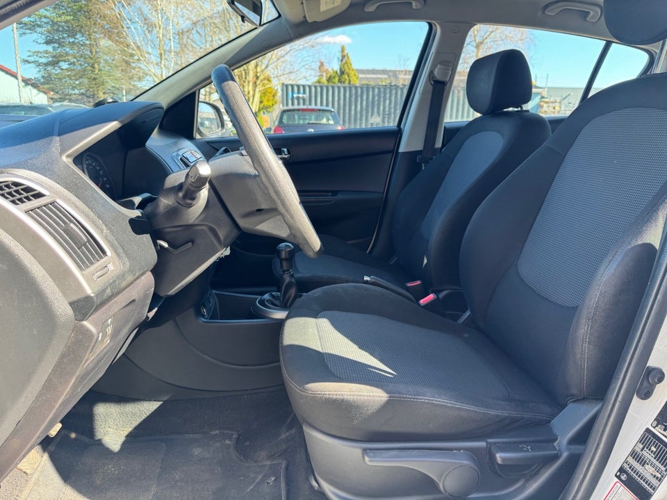 Hyundai i20 1,25 Comfort 5d