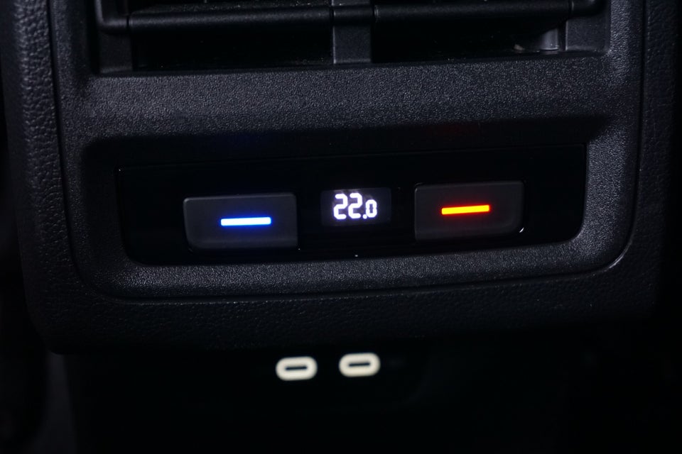 VW Golf VIII 1,4 eHybrid DSG 5d