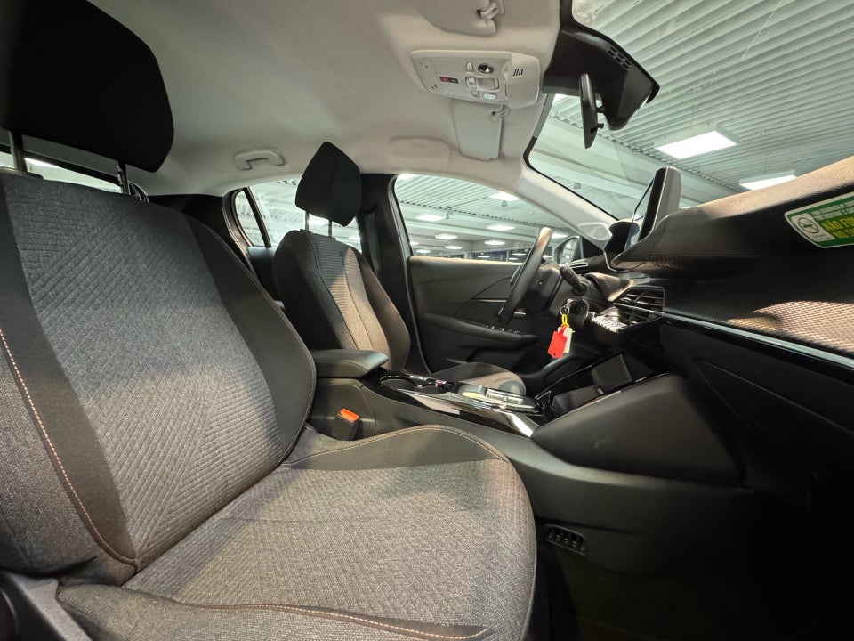 Peugeot e-208 50 Style 5d