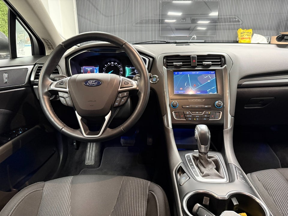 Ford Mondeo 2,0 HEV Titanium stc. CVT 5d