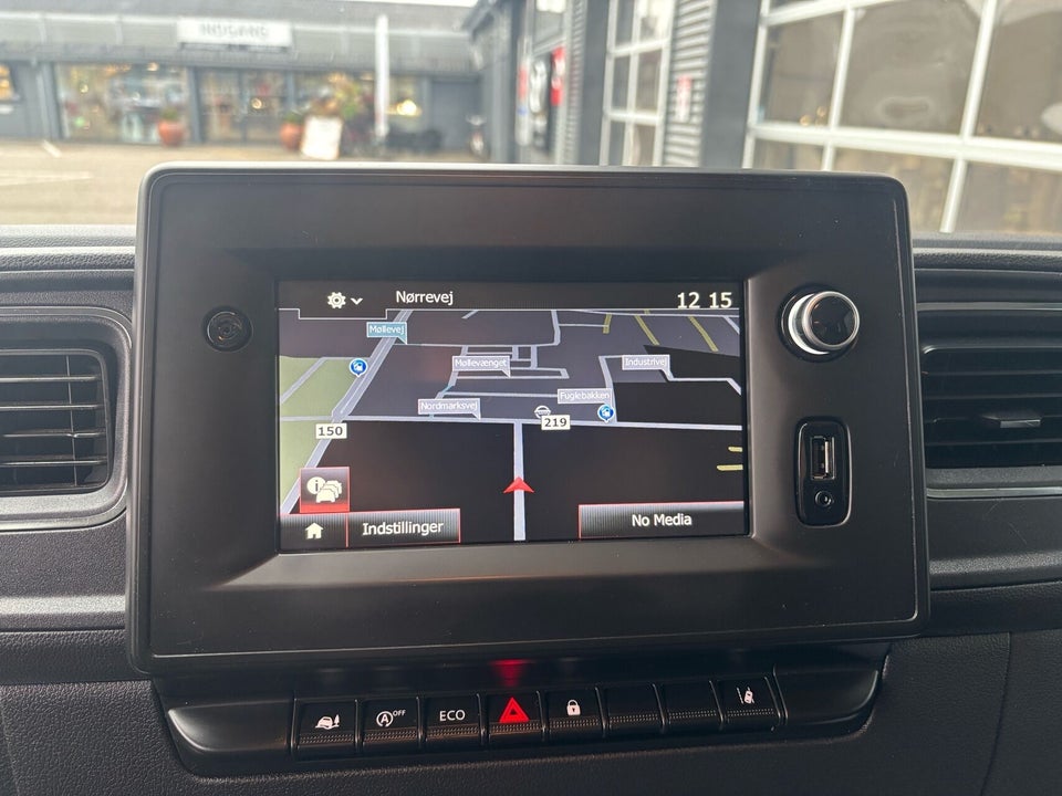 Nissan Interstar 2,3 dCi 165 W3L4 Tekna Db.Kab RWD 4d