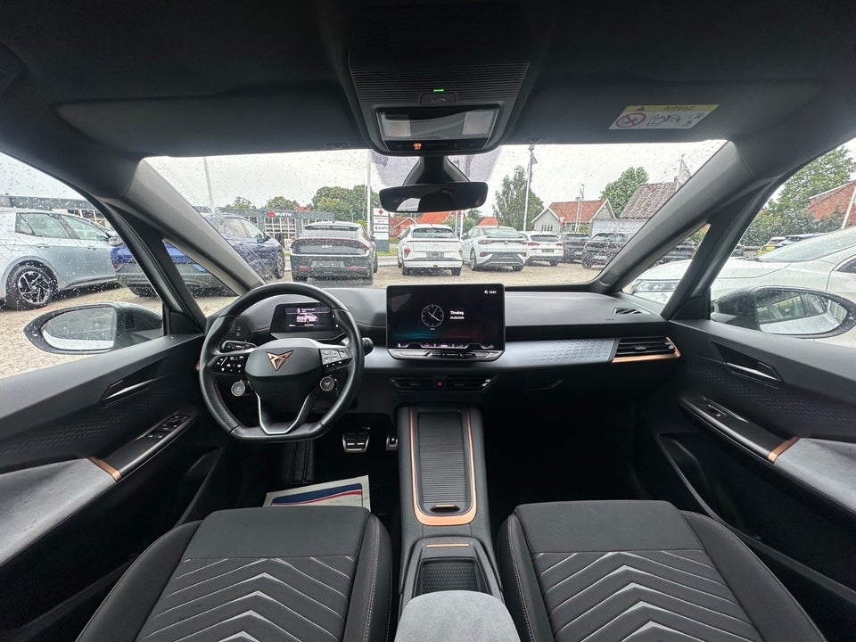Cupra Born 59 e-Boost 5d