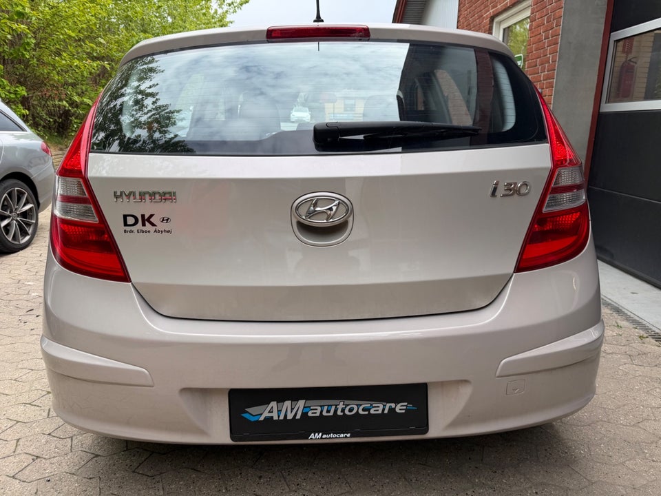 Hyundai i30 1,4 CVVT 109 Comfort 5d