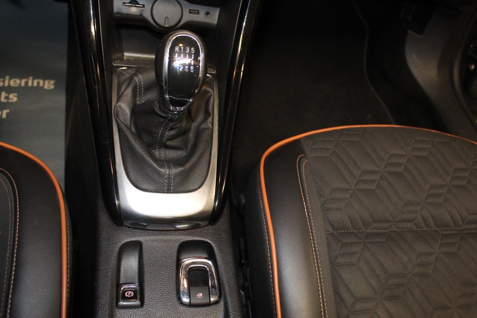 Opel Cascada 1,6 T 170 Cosmo 2d