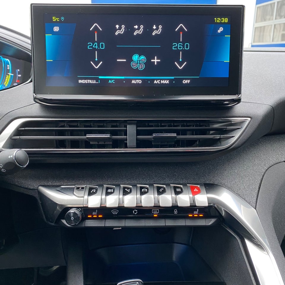 Peugeot 3008 1,6 Hybrid First Selection EAT8 5d