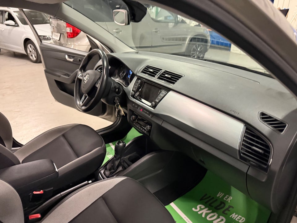 Skoda Fabia 1,0 TSi 110 Ambition Combi DSG 5d