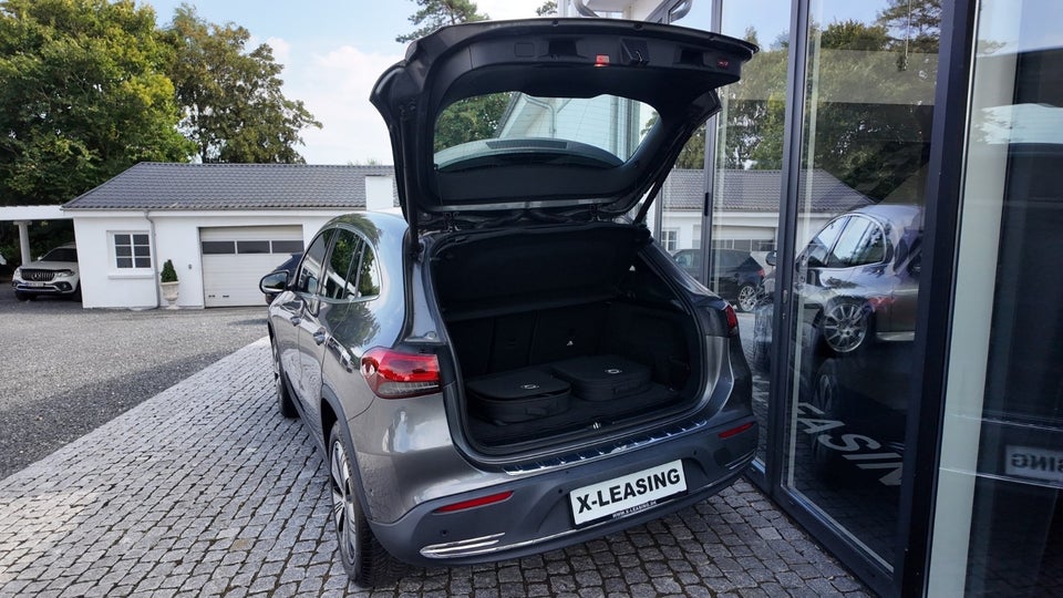 Mercedes EQA250 5d