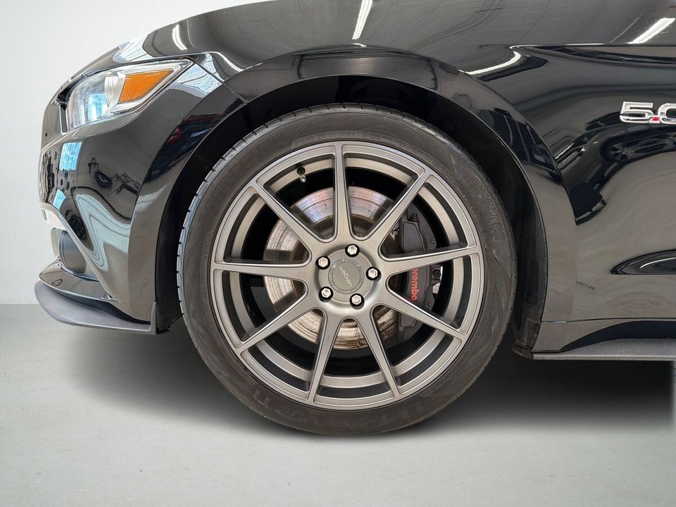 Ford Mustang 5,0 V8 GT Fastback 2d