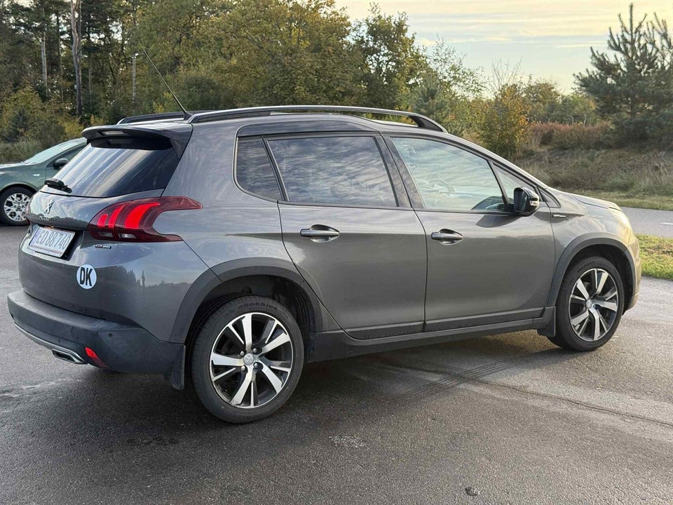 Peugeot 2008 1,6 BlueHDi 120 GT Line Sky 5d