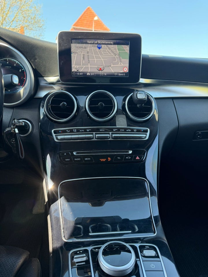 Mercedes C220 d 2,2 Avantgarde stc. aut. 5d