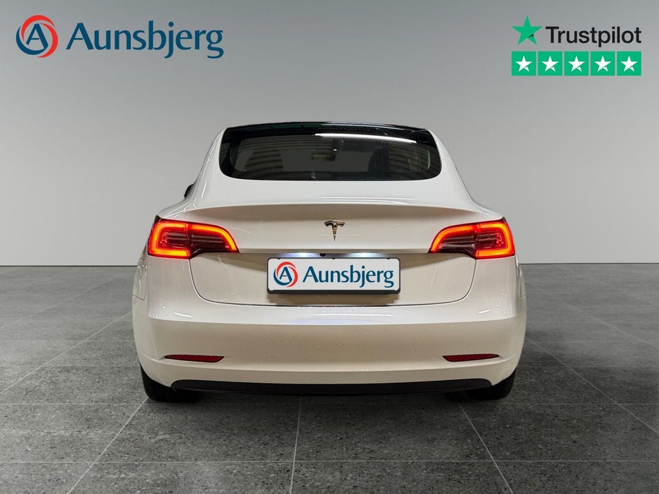 Tesla Model 3 RWD 4d