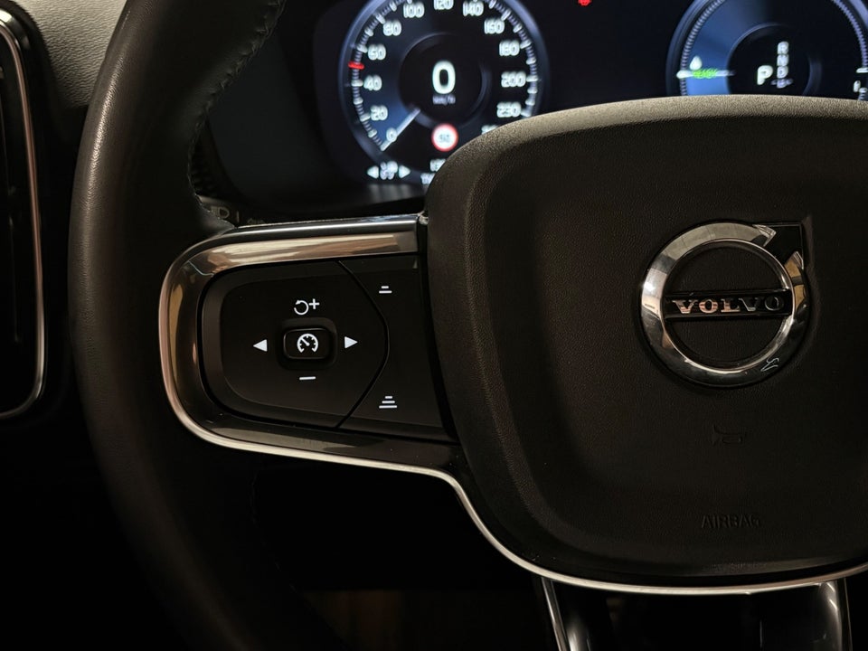 Volvo XC40 1,5 T5 ReCharge R-Design aut. 5d