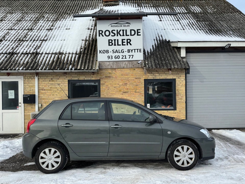 Toyota Corolla 1,6 Sol 5d