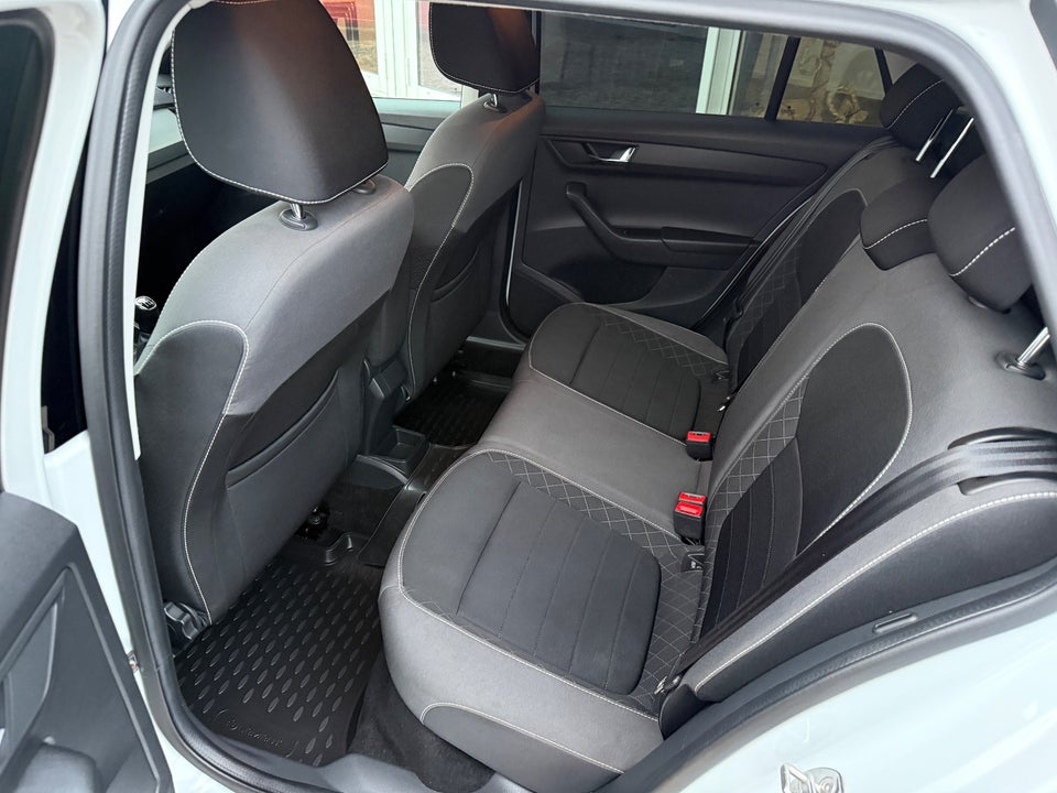 Skoda Fabia 1,0 MPi 75 Ambition Combi 5d