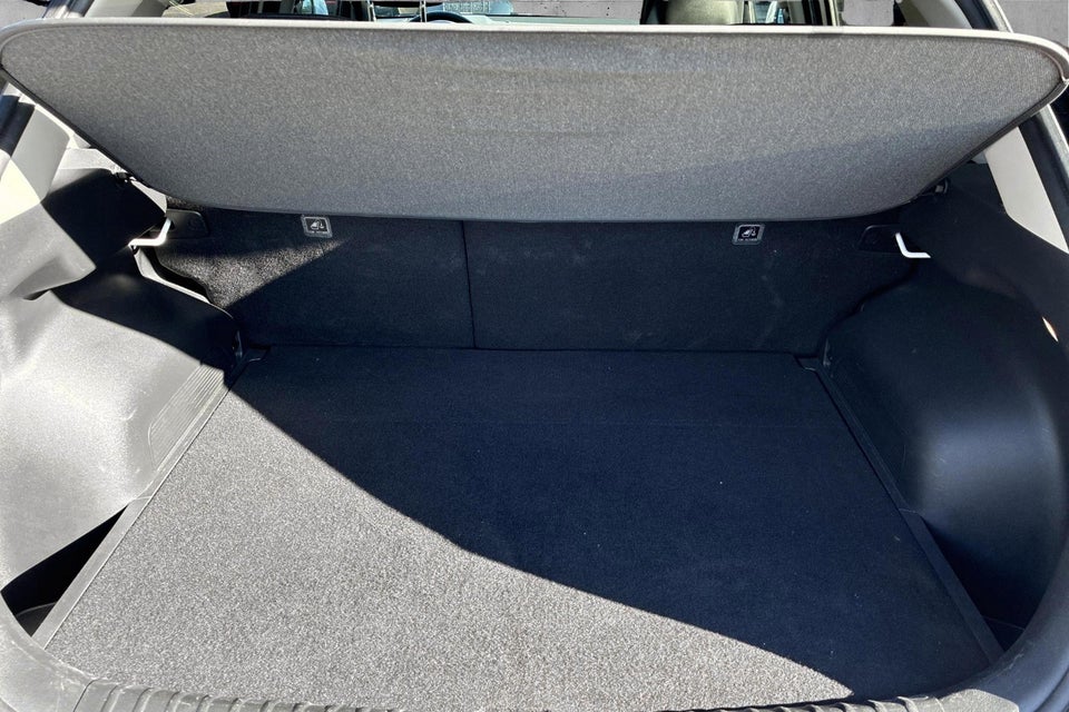 Kia Niro 64 EV Premium 5d