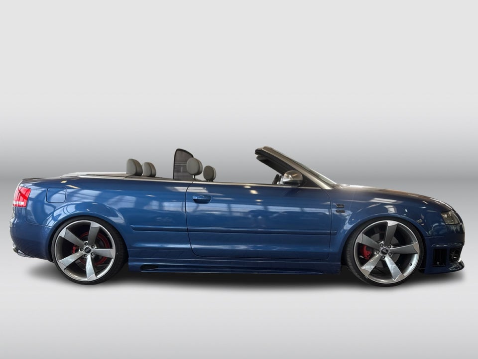 Audi A4 2,4 V6 Cabriolet 2d
