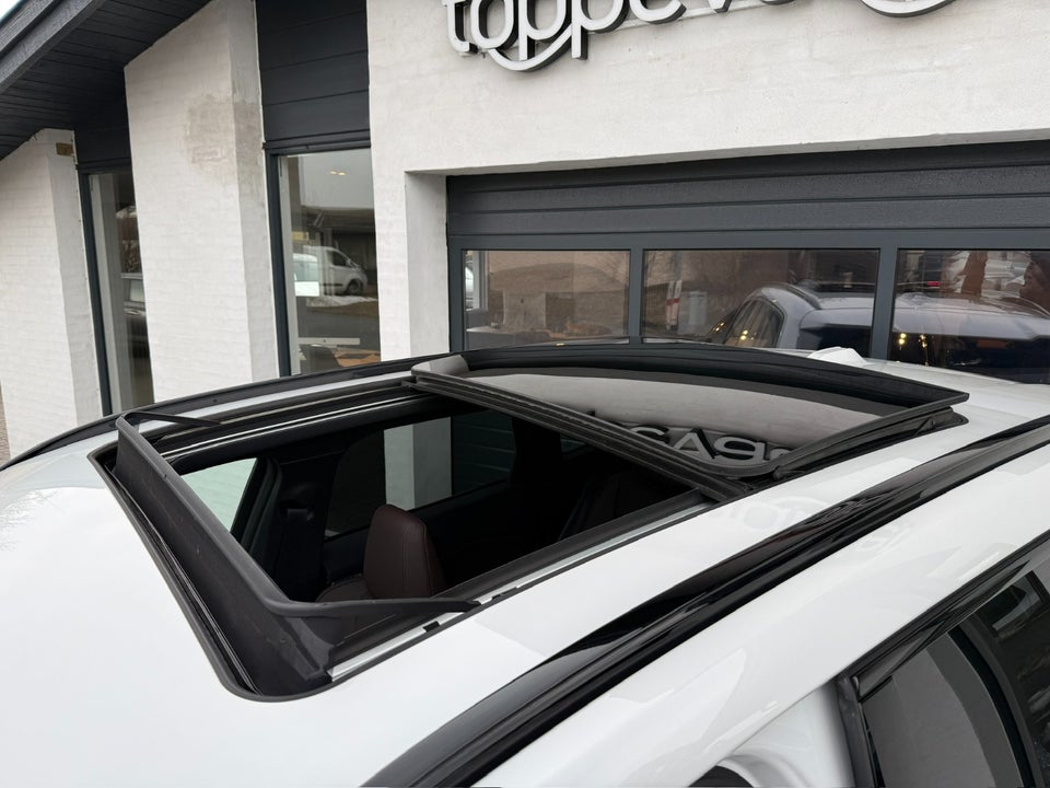 BMW iX1 eDrive20 Fully Charged M-Sport 5d