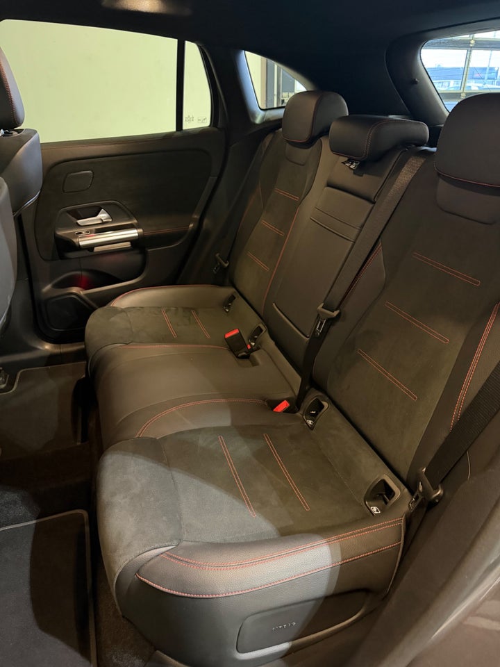 Mercedes EQA300 AMG Line 4Matic 5d