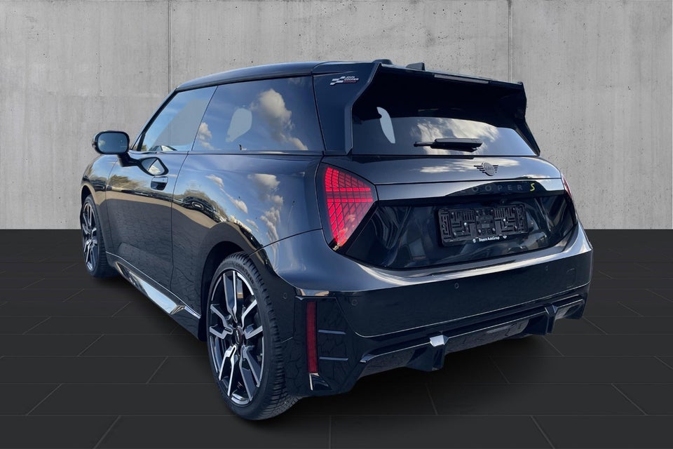 MINI Cooper SE JCW Trim M 3d