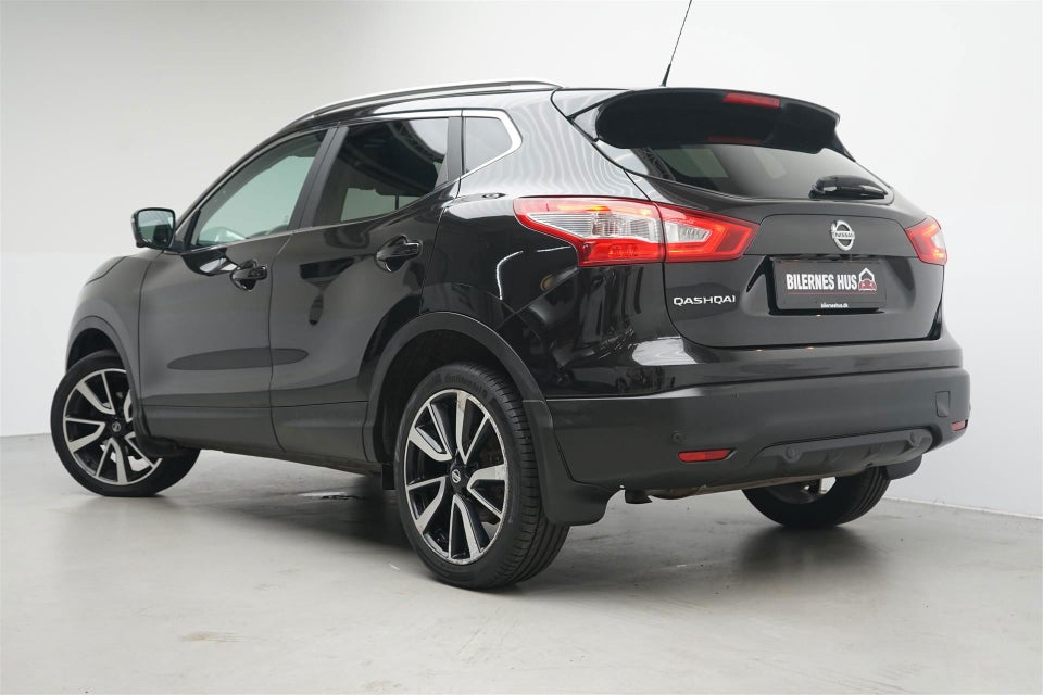 Nissan Qashqai 1,6 dCi 130 Tekna 5d