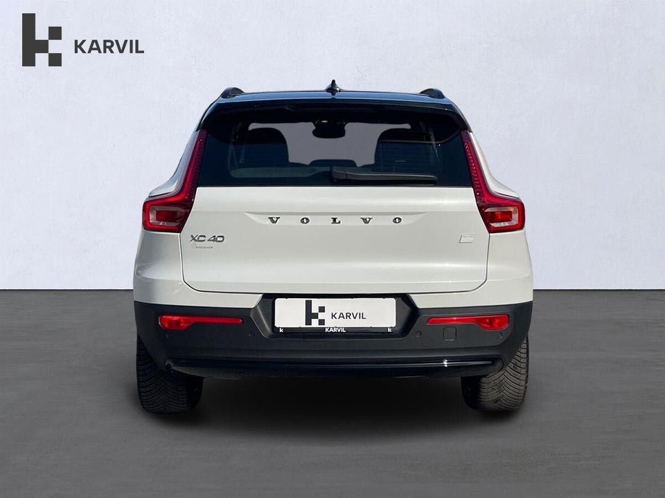 Volvo XC40 ReCharge Extended Range Plus 5d