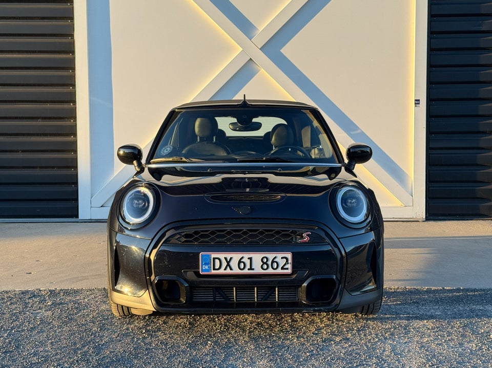MINI Cooper S 2,0 Essential Cabriolet aut. 2d