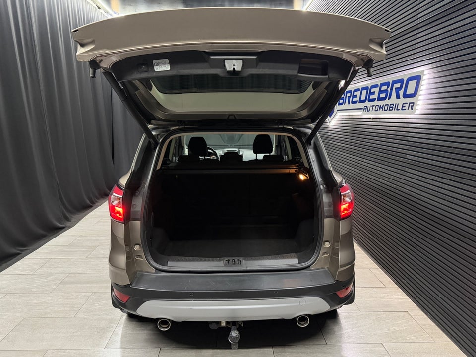 Ford Kuga 2,0 TDCi 120 Titanium aut. 5d