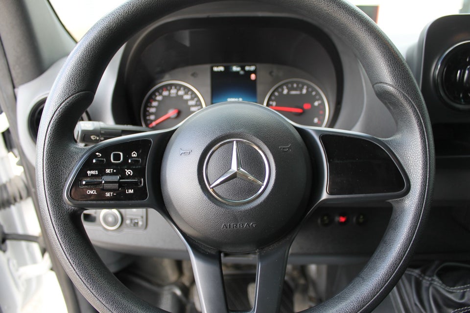 Mercedes Sprinter 314 2,2 CDi A2 Chassis FWD 2d