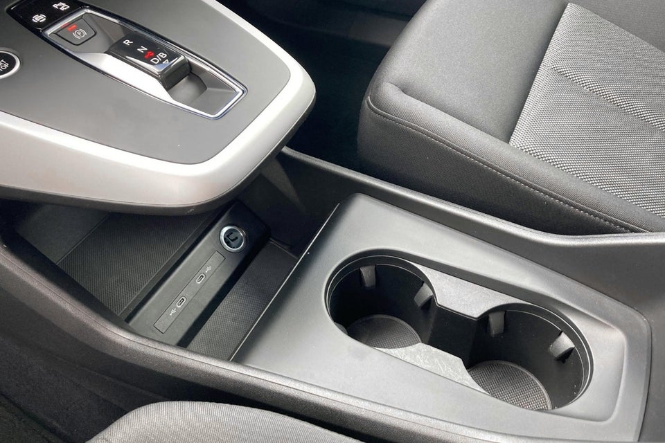 Audi Q4 e-tron 40  5d