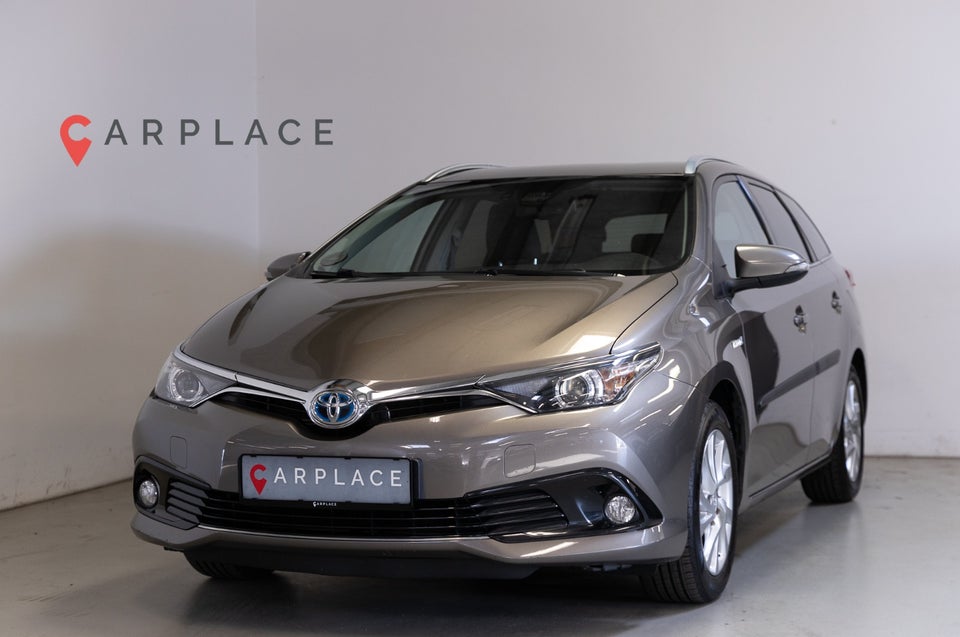 Toyota Auris 1,8 Hybrid H2 Comfort Touring Sports CVT 5d