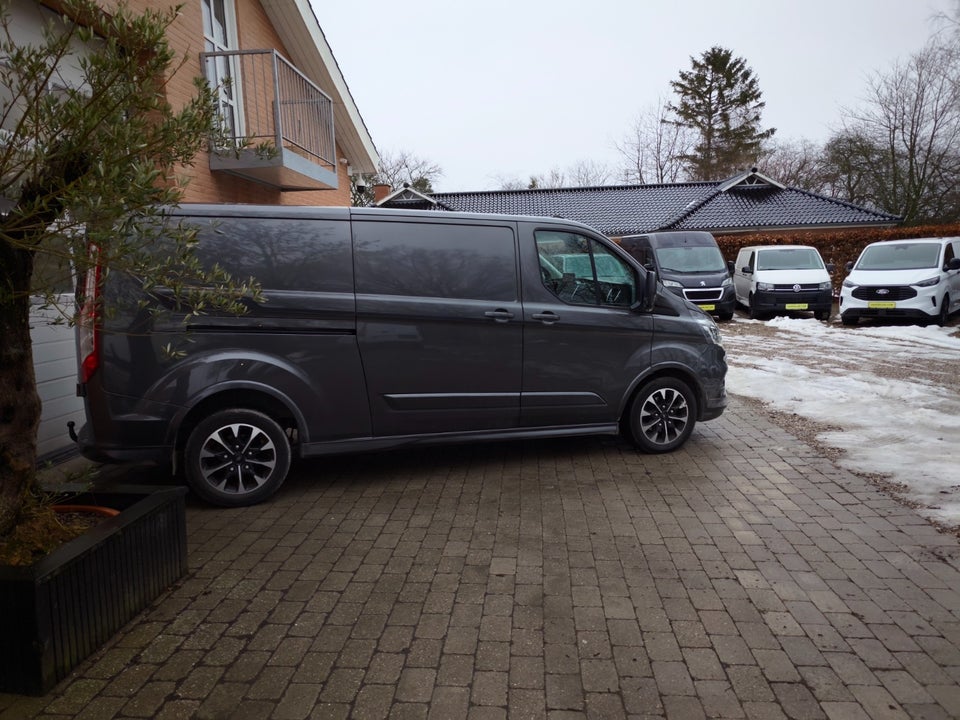 Ford Transit Custom 320L 2,0 TDCi 185 Sport aut.