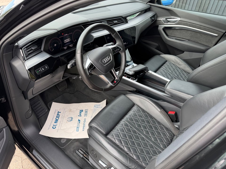 Audi e-tron 55 S-line quattro 5d