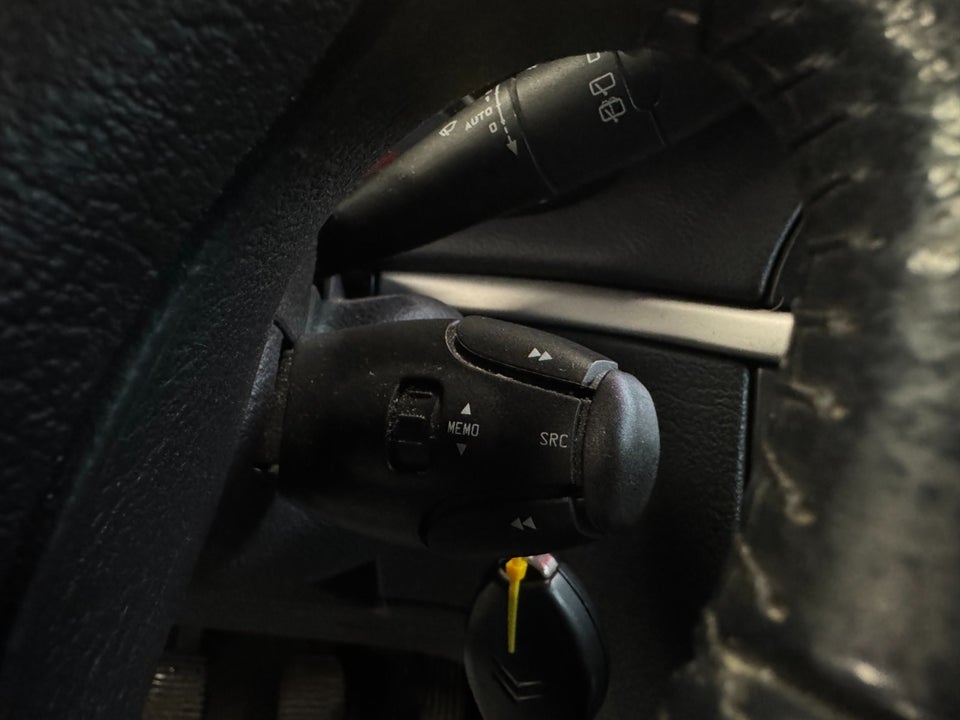 Citroën C5 1,8i 16V Elegance 5d