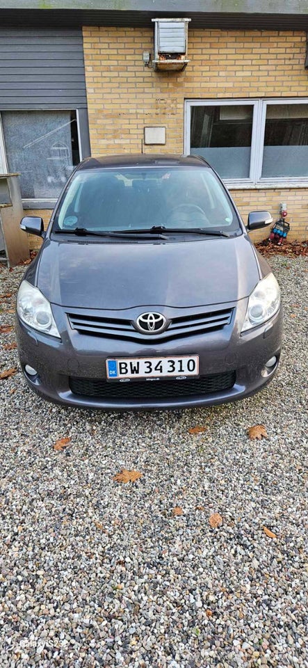 Toyota Auris 1,6 T2 5d