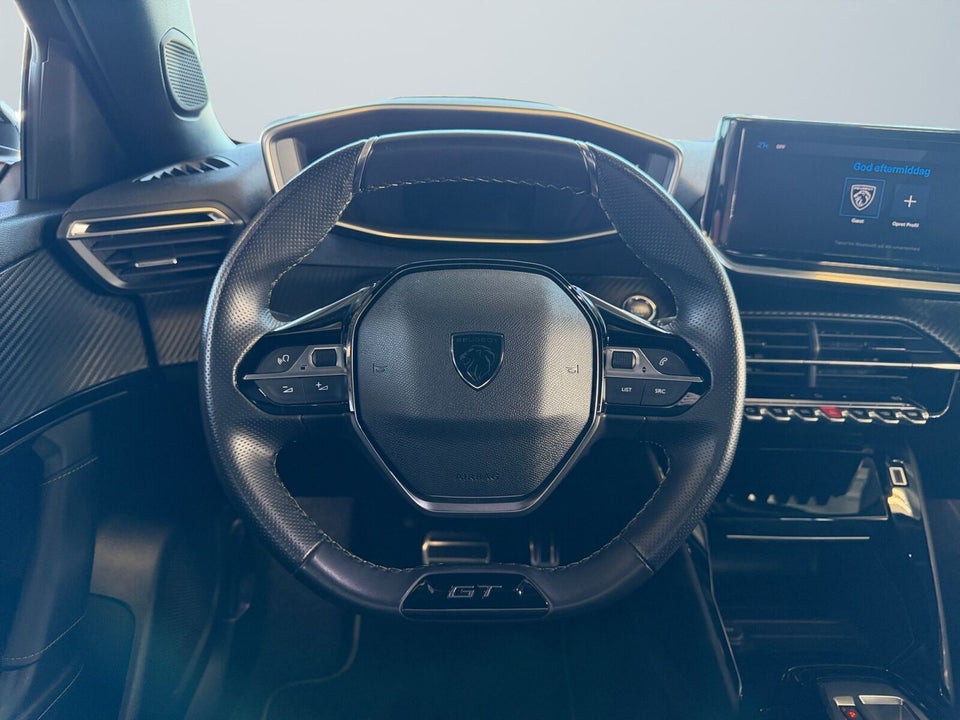 Peugeot e-2008 54 GT 5d