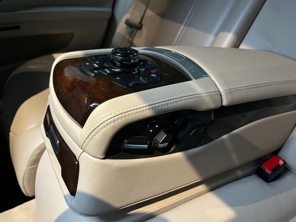 BMW 760i 6,0 Steptr. 4d