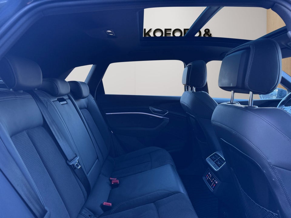 Audi e-tron 55 S-line quattro 5d