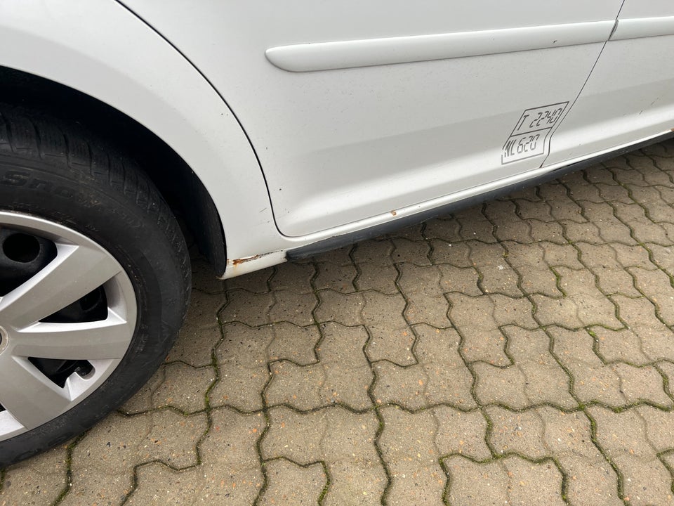 VW Touran 1,6 TDi 105 Comfortline BMT Van 5d