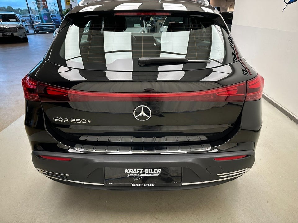 Mercedes EQA250+ Progressive 5d