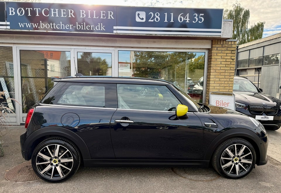 MINI Cooper SE Resolute Edition 3d
