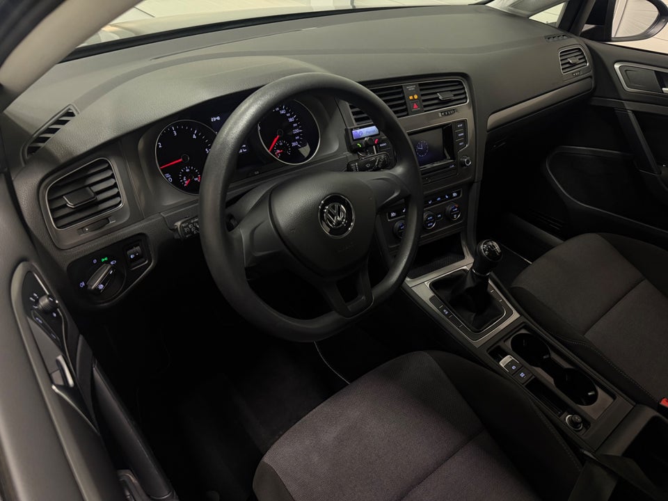 VW Golf VII 1,6 TDi 110 BlueMotion 5d
