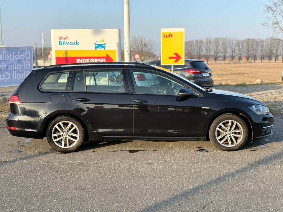 VW Golf VII 1,5 TSi 130 Comfortline Variant 5d